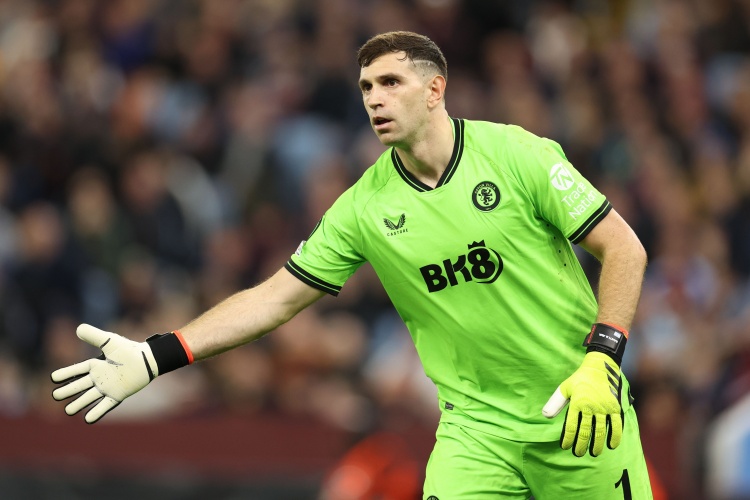 9393体育平台-意媒：国米正和马丁内斯协商两年合同，预计春天决定引进哪位门将